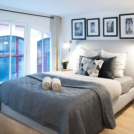 Architect's Duplex - Marais Apartment Paris