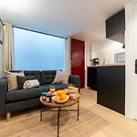 Architect's Duplex - Marais Paryż