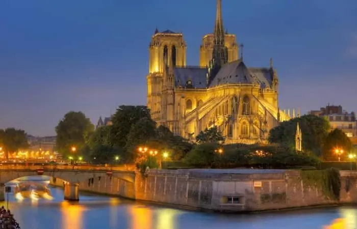 Architect's Duplex - Marais Daire *